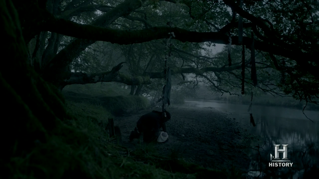 Ragnar dejando a Ivar en el bosque, practicando el infanticidio.
